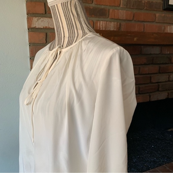 Diane von Furstenberg Ivory Silk Blouse Keyhole Tie Sz 2 - Picture 7 of 10